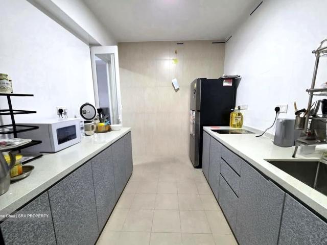 Blossom Spring @ Yishun. HDB 4 Rooms