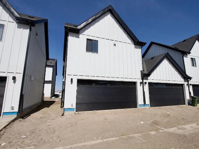Blatchford 1 Bed 1 Bath Garage Suite Edmonton