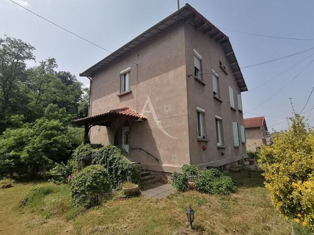 Blaye Les Mines, maison de type 4 de 94m²