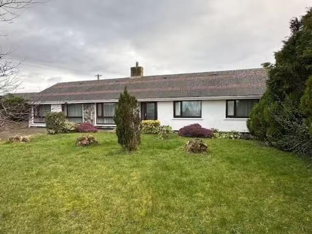 Blackcastle, Twomileborris, Thurles, Co. Tipperary, E41F244 is.
