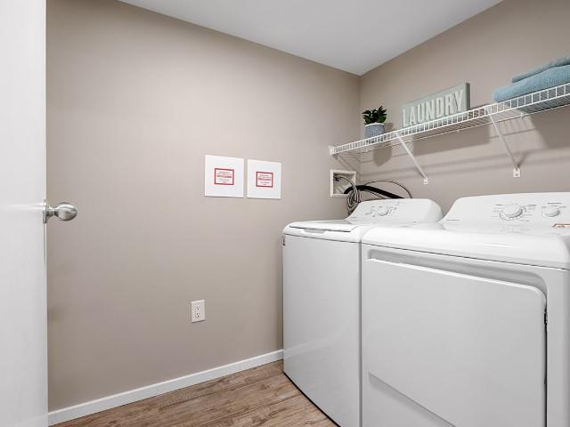 Blackstone Village 2 Bedroom Apartment for Rent at 350 Bobolink Ridge, Stittsville, ON K2V 0W3