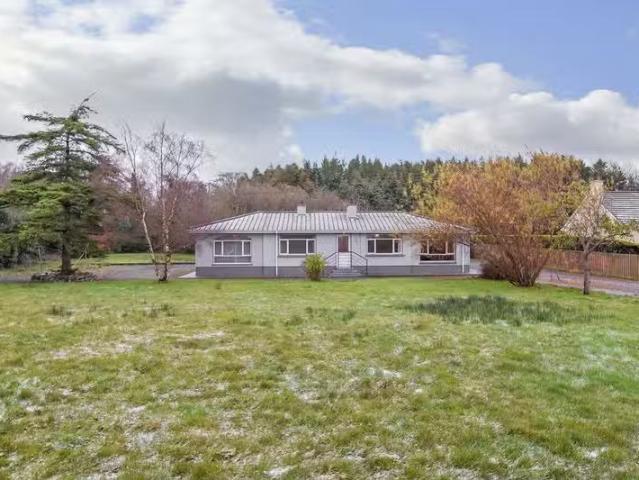 Blacks Glen, Ramelton, Co. Donegal, F92A6F3 is for sale