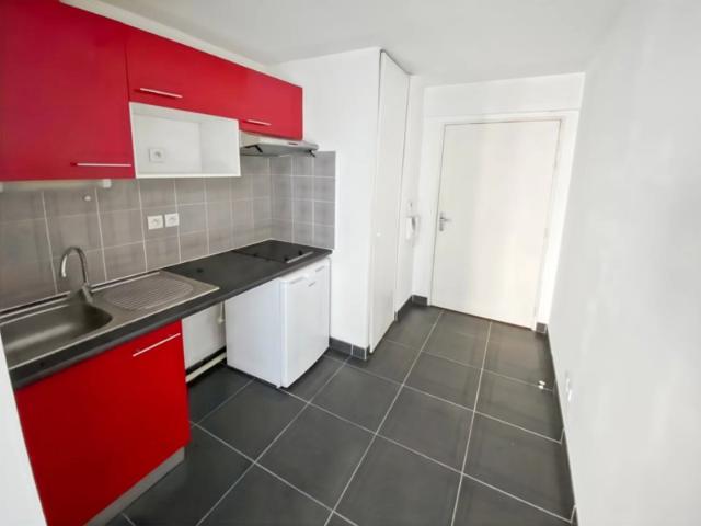BLAGNAC STUDIO 22 M² AU 1ER ETAGE