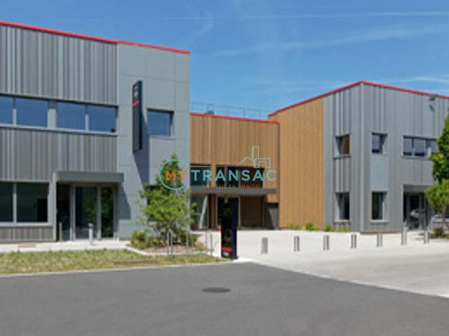 Blanc Mesnil A LOUER Entrepôt de 1 670m²