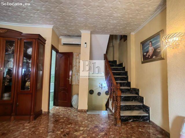 BLANHOGAR vende casa adosada en Eugenio Gross