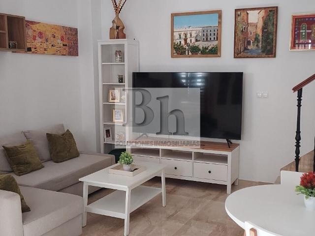 BLANHOGAR VENDE EN AGUILAR DE LA FRONTERA FANTÁSTICO DUPLEX DEL 2010