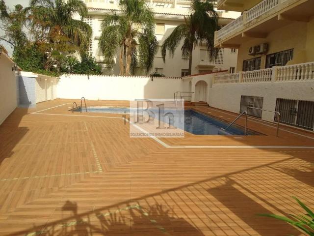 BLANHOGAR VENDE ESTUDIO EN LA CARIHUELA