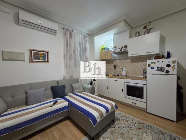 Blanhogar vende local Apartamento, en Torremolinos Centro