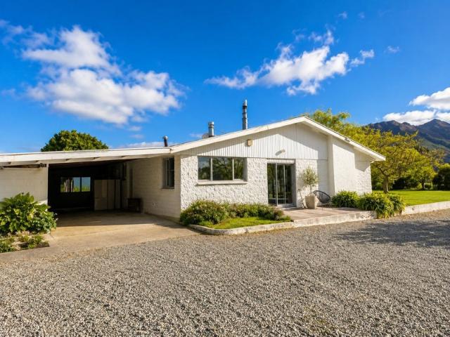 blenheim, 5 bedrooms