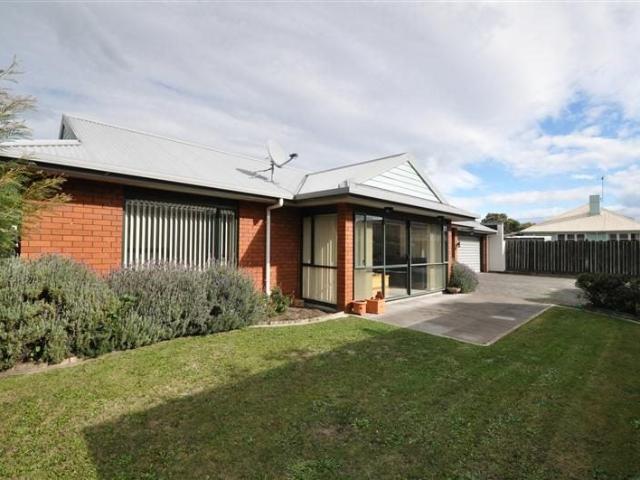 blenheim central, 3 bedrooms