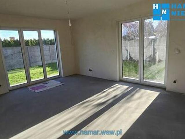 Bliźniak z wydzieloną działką 300m2