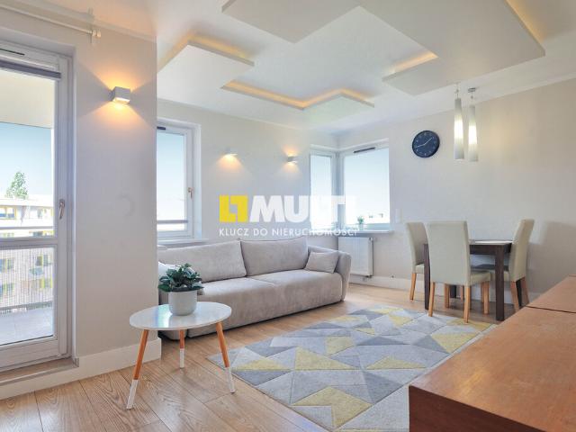 Blisko parku apartament z balkonem oraz garażem