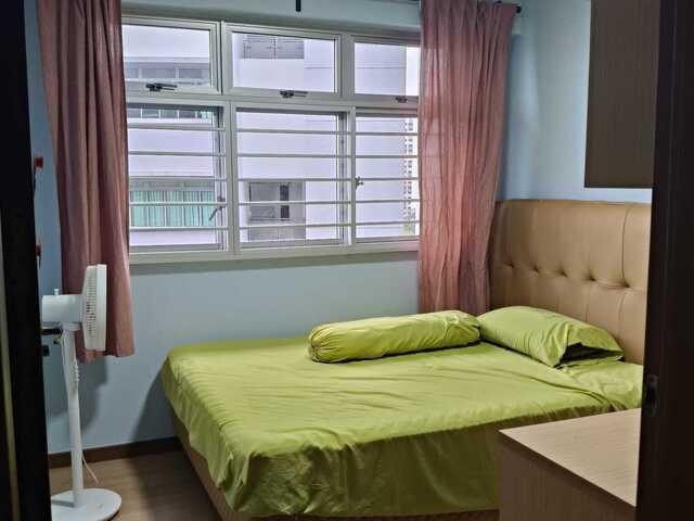 Blk238B Boon Lay Dr Room available for female tenants to rent