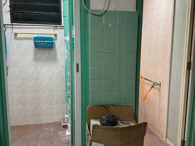 Blk 130 Bt Merah View $550 for 1 guy WiFi