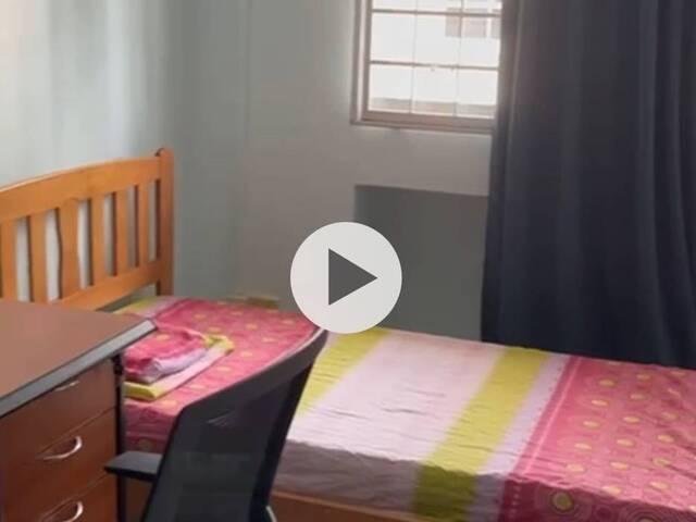 Blk 146 Mei Ling Street 5 mins walk Queenstown MRT $1000 for 1 lady