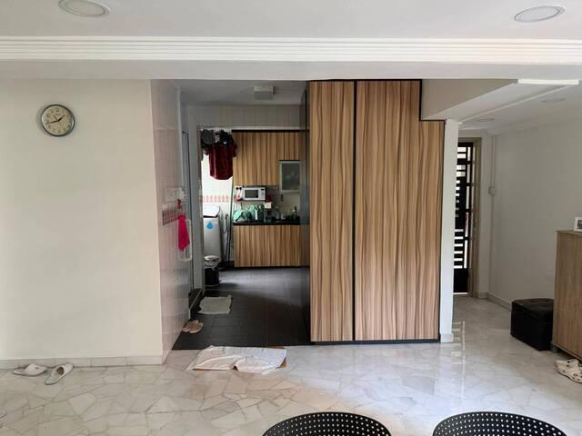 Blk 547 Hougang St 51 $1200 for couple / 2 ladies aircon + wifi, walk to MRT & Shopping Mall