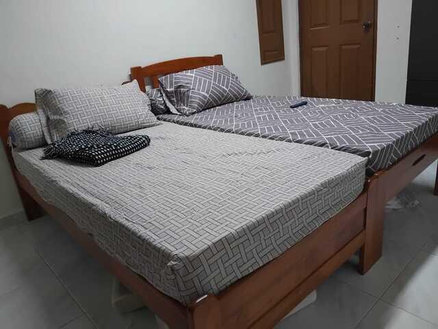 Blk 639 Ang Mo Kio 5 mins walk Yio Chu Kang MRT $1,100 for 2 pax aircon + wifi