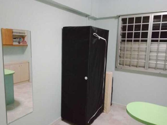 Blk 845 Woodlands $650 for 1 lady WiFi lady environment