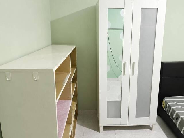 Blk 91 Commonwealth $900 for 1 lady Aircon + WIFI