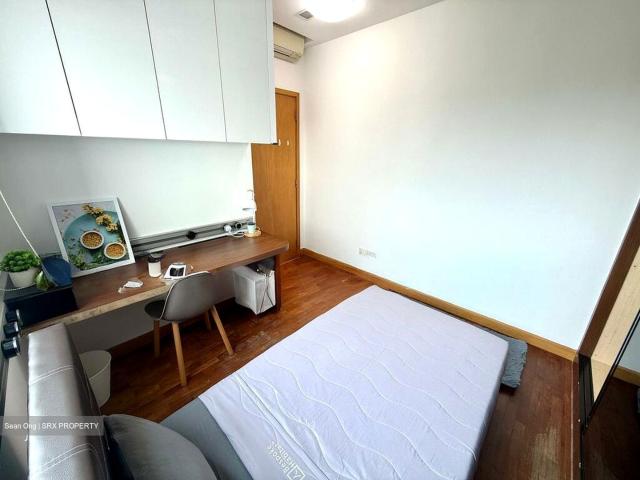 Blue Horizon D5, Condominium