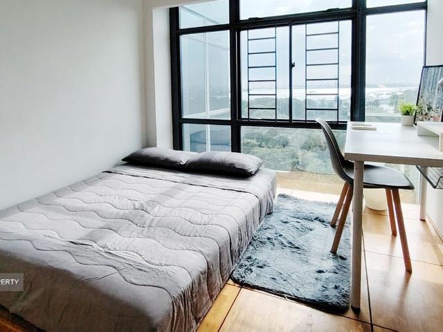 Blue Horizon D5, Condominium