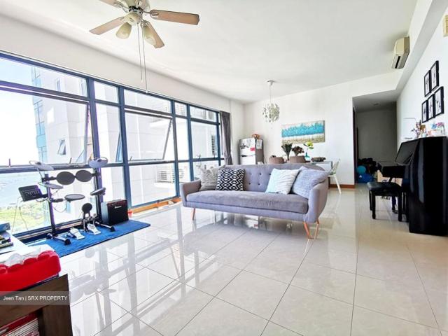 Blue Horizon D5, Condominium