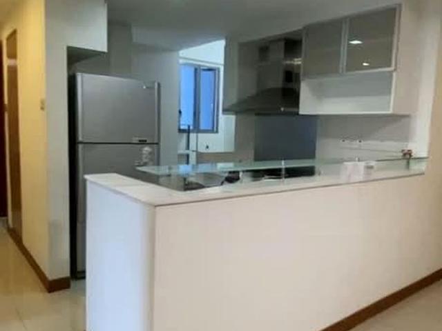 Blue Horizon D5, Condominium