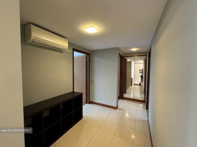 Blue Horizon D5, Condominium