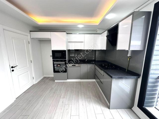 blue Life Egen'den Gerçek İlan üst Kat Asansörlü Geniş Modern Tasarımlı 1+1 Yeni Daire