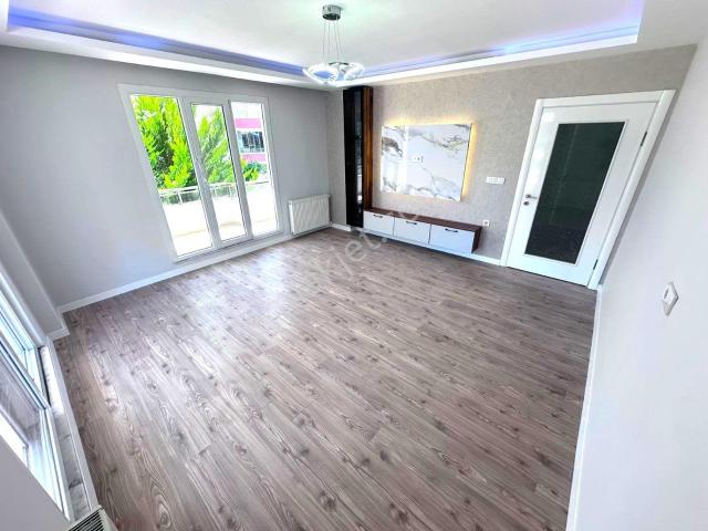 blue Life Egen'den İkizçay'ın Gözbebeği Ön Cephe Ayrı Mutfaklı Ebeveyn Banyolu Deluxe 2+1 Daire