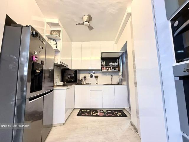 Blue Riverview Sembawang, HDB Executive