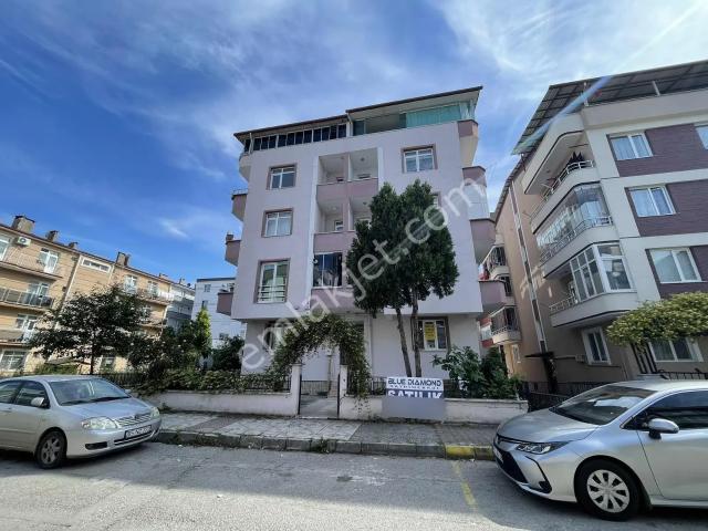 Bluediamond Emlak  Mimar Sinan Ortaokul Yanında Satılık 3+1