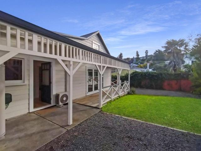 Bluff Hill, 3 bedrooms