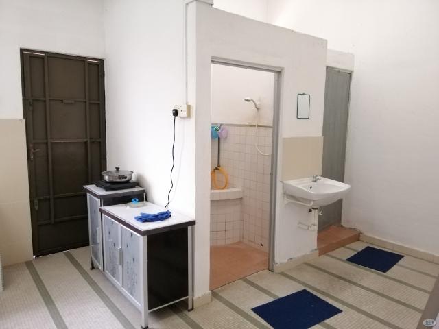 BM Fully Furnished including utilities, house cleaning and wifi