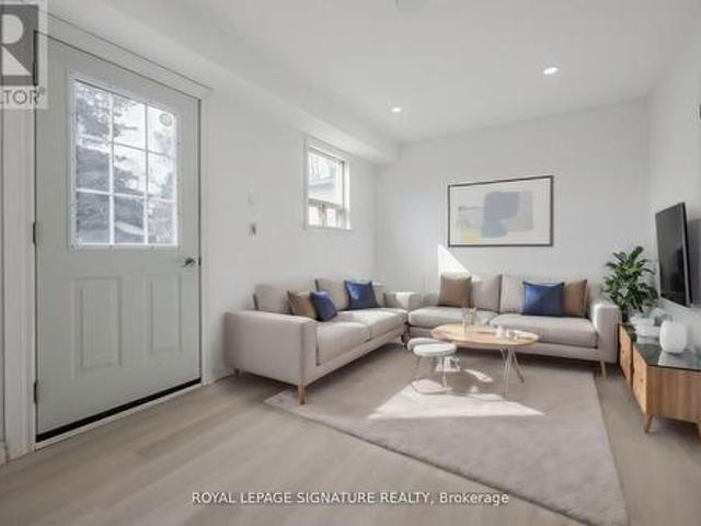 B/Main 54 Tuscarora Drive, Toronto, ON, M2H 2K3 house for lease | Listing ID C13096 | Royal LePage