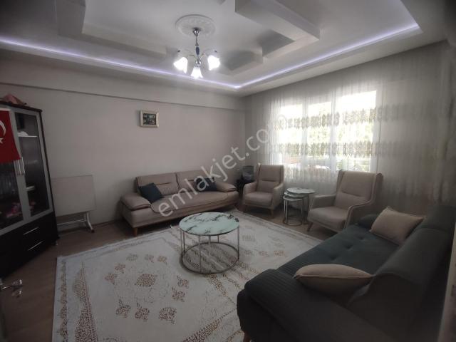 Çbn Den Ana Cadde Üzeri 2+1 Krediye Uygun Satılık Daire