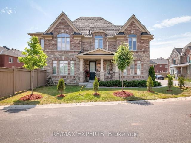 101 Larkinley Lane, Ajax, ON | Condos. Ca