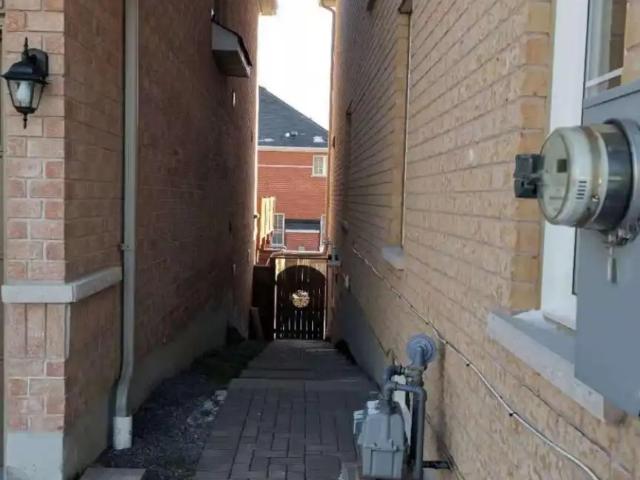 BSMT 11 LUCE DRIVE