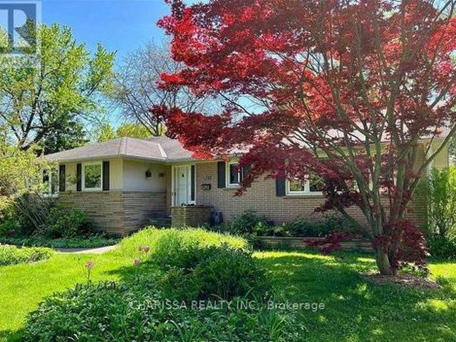 Bsmt 1238 Donlea Crescent, Oakville, ON, L6J 1V7 house for lease | Listing ID W13497 | Royal LePage