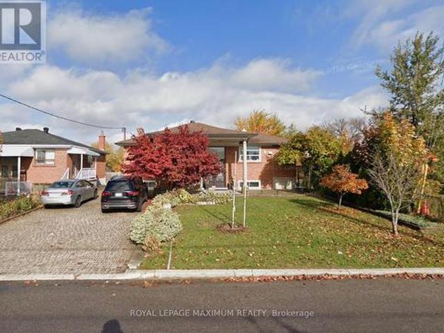 Bsmt #1 16 Langholm Drive, Toronto, ON, M3M 2R6 house for lease | Listing ID W13414 | Royal LePage