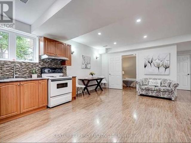 Bsmt 2359 Pilgrim Square, Oshawa, ON, L1L 0C2 house for lease | Listing ID E13587 | Royal LePage