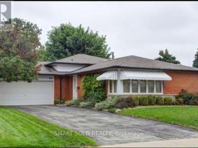 Bsmt 39 Glendower Circuit, Toronto, ON, M1T 2Z3 house for lease | Listing ID E13589 | Royal LePage