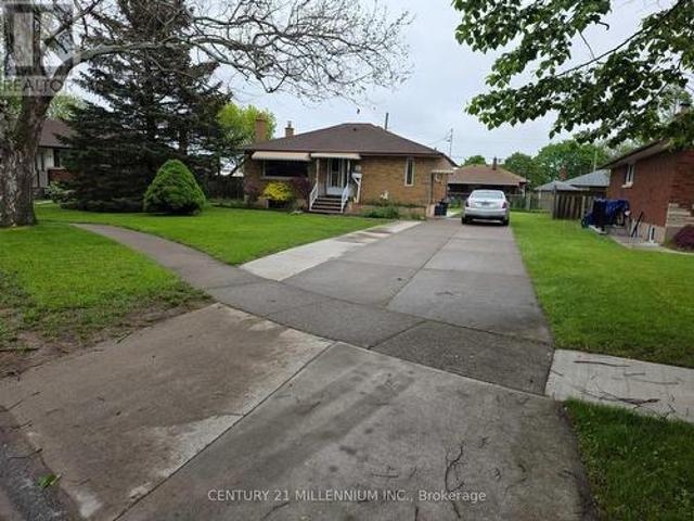 Bsmt 32 Stewart Avenue, Thorold, ON, L2V 2W7 house for lease | Listing ID X13210 | Royal LePage