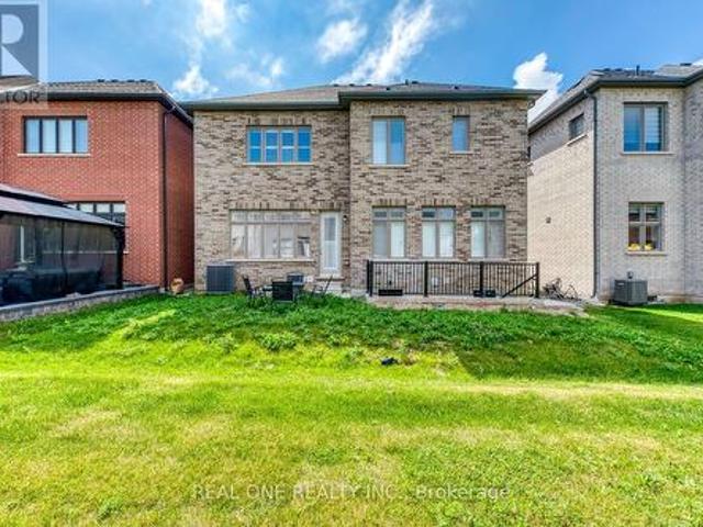 Bsmt 43 Viva Gardens, Oakville, ON, L6H 0Z1 house for lease | Listing ID W13555 | Royal LePage