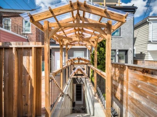 Bsmt 665 Crawford Street, Toronto, ON, M6G 3K1 house for lease | Listing ID C13158 | Royal LePage