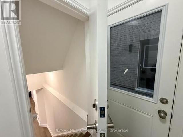 Bsmt 66 Maskell Crescent, Whitby, ON, L1P 0J7 house for lease | Listing ID E13464 | Royal LePage