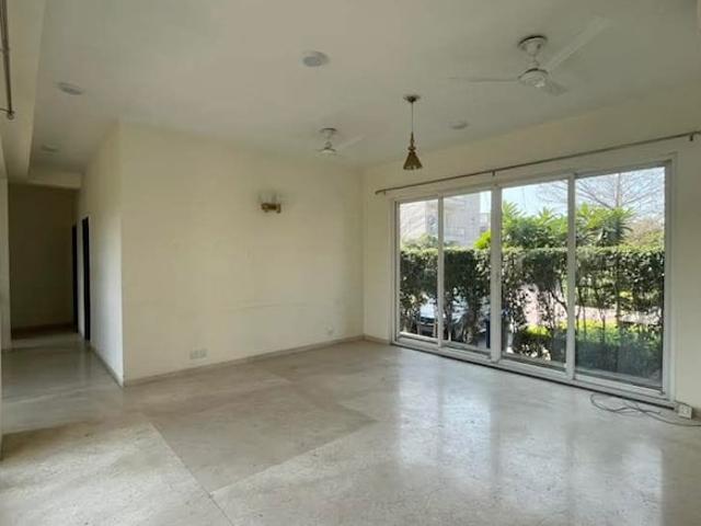 BPTP Amstoria 4 Bedroom 3560 Sq. Ft. Villa in Sector 102 Gurgaon Listing ID: #9900
