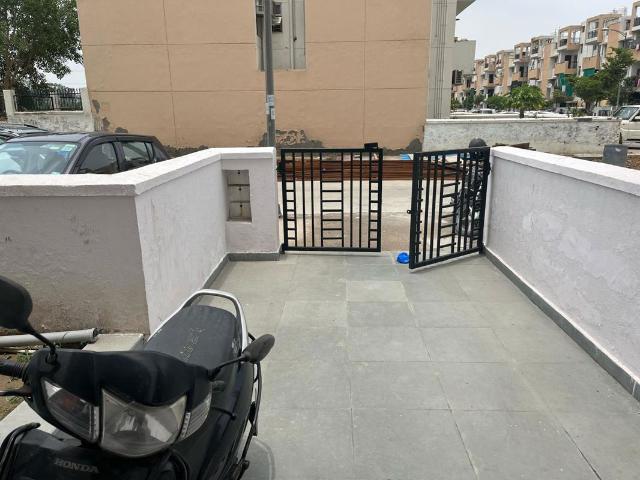 BPTP District 3 Bedroom 180 Sq. Yd. Builder Floor in Sector 81 Faridabad Listing ID: #9909