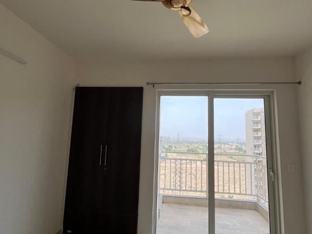 BPTP Green Oaks 3.5 Bedroom 1620 Sq. Ft. Builder Floor in Sector 70a Gurgaon Listing ID: #9856