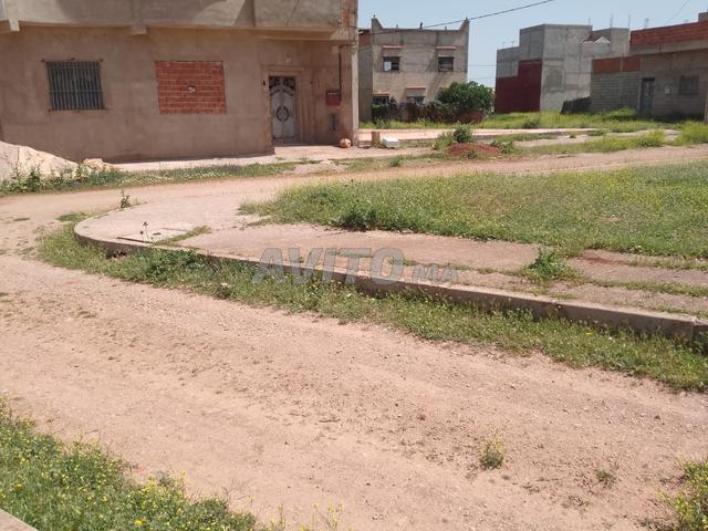 بقعة أرضية محفضة تجارية